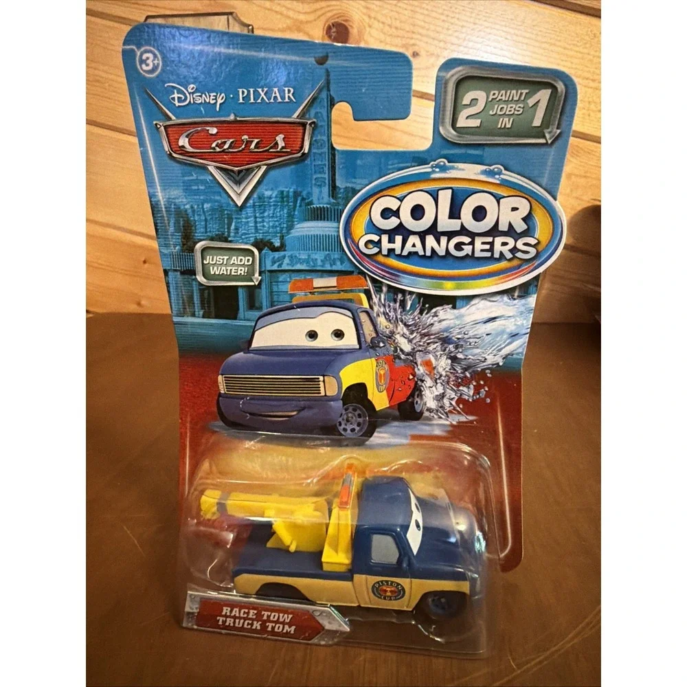 Disney Cars Color Changers RACE TOW TRUCK TOM NEW On Card Rare Color
